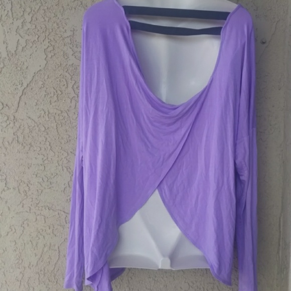 Champion athletic workout cutout back top - Picture 4 of 8